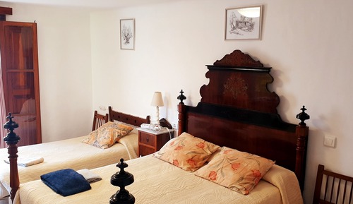 Triple Room, Shared Bathroom