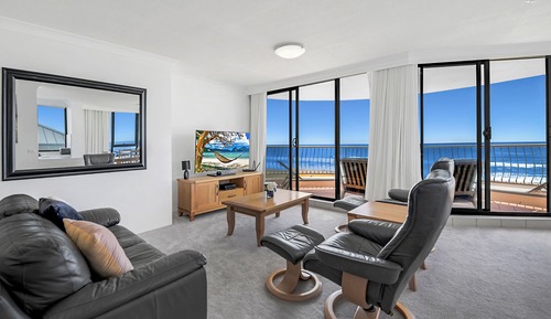 3 Bedroom Beach Front Ocean View Premium