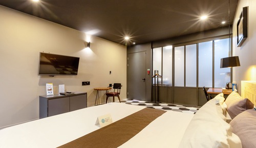 Deluxe Room, 1 King Bed, Non Smoking