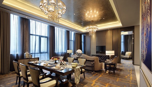  Chairman Suite