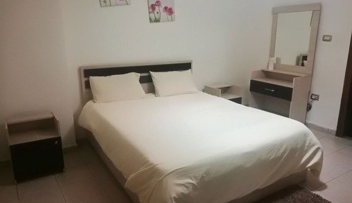 Deluxe Apartment, 2 Bedrooms, Accessible, Smoking