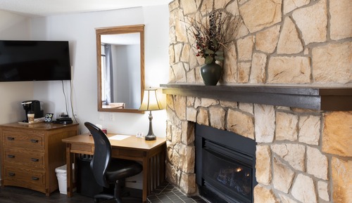 Romantic Suite, 1 Queen Bed with Sofa bed, Non Smoking, Fireplace