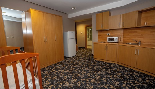 Family Room, Multiple Beds