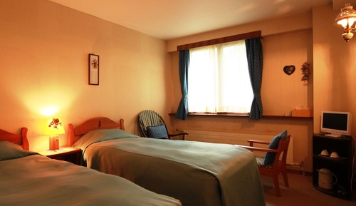 Standard Twin Room, Shared Bathroom