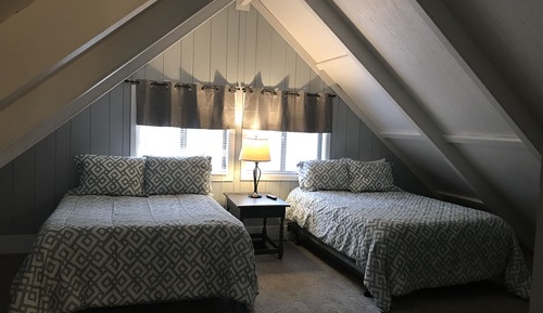 Family Chalet, 4 Bedrooms (C107)