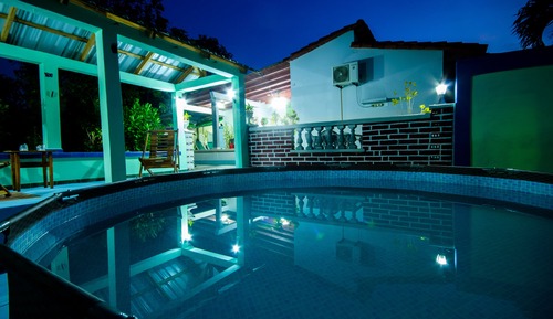 Economy Double Room, 1 Bedroom, Patio, Pool View