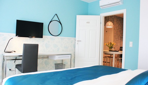 Family Suite, 3 Bedrooms, 2 Bathrooms
