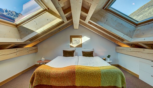 Loft, Ensuite, Mountain View (Penthouse)
