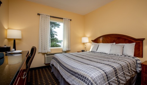 Traditional Room, 1 King Bed