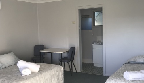 Economy Triple room