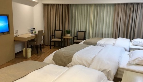 Deluxe Triple Room