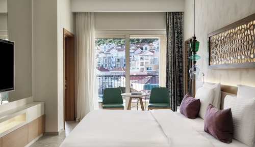 Grand Room, Poolside