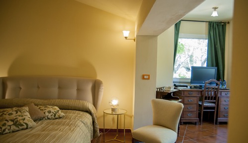 Suite, Terrace