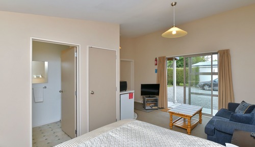 Compact Studio