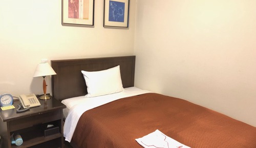 Single Room, Smoking