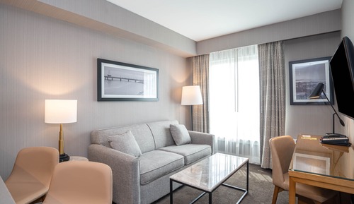Standard Suite, 1 King Bed, Kitchen
