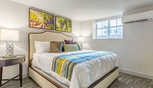 Vineyard Room