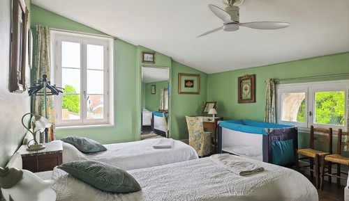 Classic Triple Room