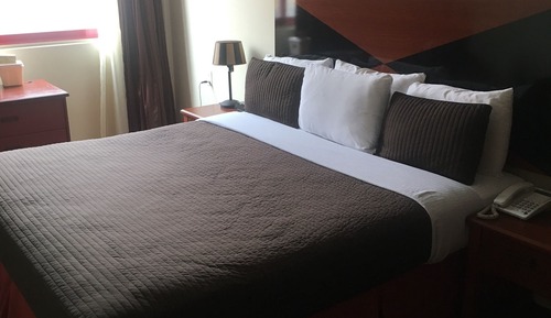 Standard Room, 1 King Bed