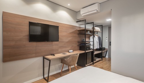Luxo Triplo - 1 Cama Queen e 1 Cama Solteiro