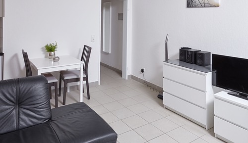 Basic Studio, Non Smoking (1)