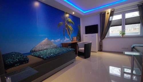 Double or Twin Room (3R)