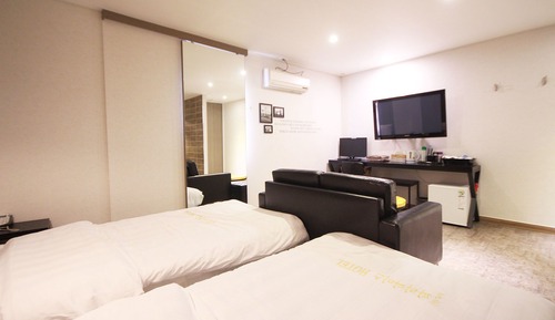 Premium Twin Room