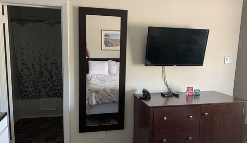 Comfort Single Room, 1 Queen Bed