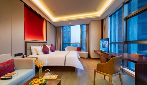 Deluxe Queen Room