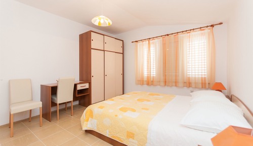 Apartment (A1)