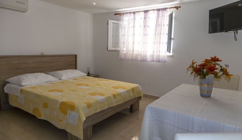 Apartment (A5)