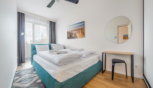 Apartment (5/9)