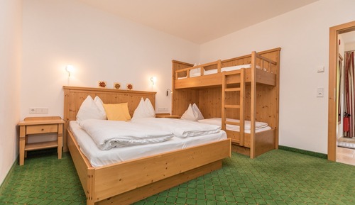 Superior Apartment, 2 Bedrooms, Non Smoking, Mountain View