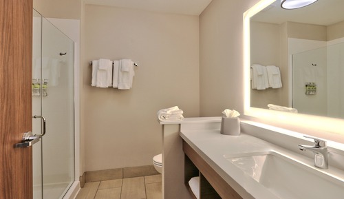 Standard Room, 1 King Bed