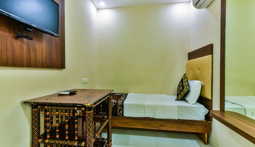 Premium Triple Room