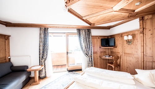 Romantic Double Room, Mountain View