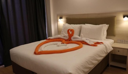 Deluxe Double or Twin Room, City View