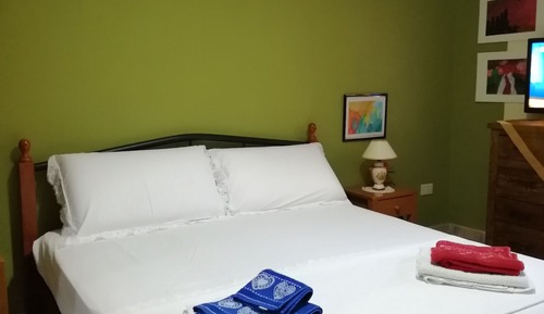 Deluxe Double Room, Shared Bathroom, City View