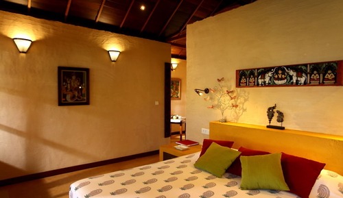 Cottage, Lake View (Ananda)