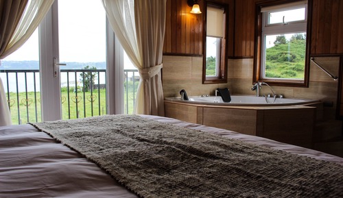 Deluxe Double Room, Jetted Tub, Bay View