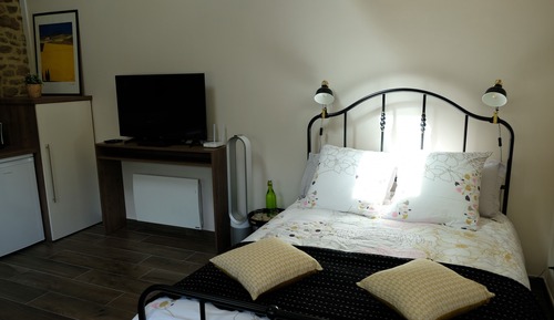 Signature Suite, Private Bathroom, Park View