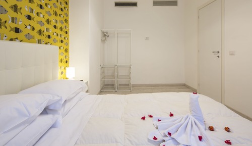 Suite, Terrace