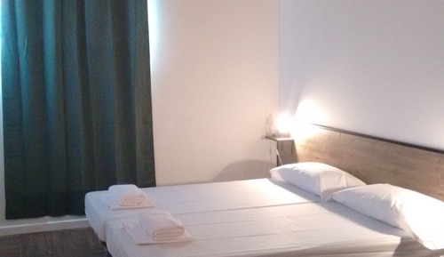Twin Room, Shared Bathroom