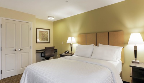 Suite, 1 Bedroom (Living, Dining)