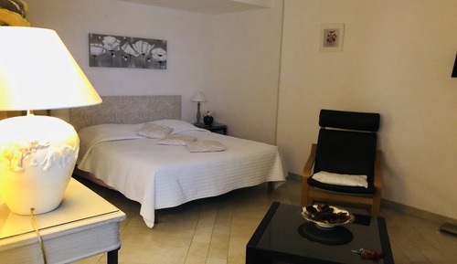 Standard Double Room (1)