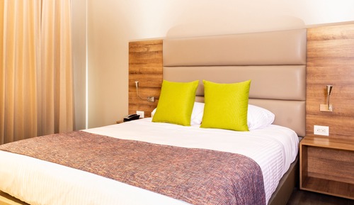 Standard Single Room, 1 Queen Bed