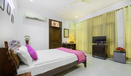 Luxury Triple Room, 1 Bedroom, Private Bathroom, Garden View