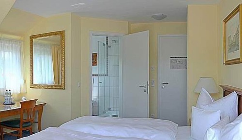 Classic Twin Room