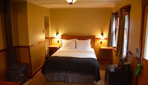 Studio, 1 Queen Bed