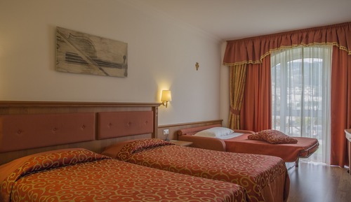 Business Triple Room